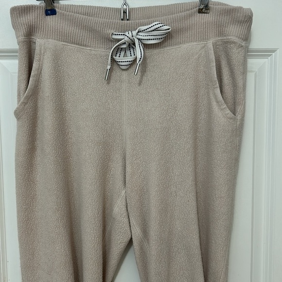 Aerie Cozy Up joggers size, small cream, plush loungewear pockets drawstring - Picture 2 of 4